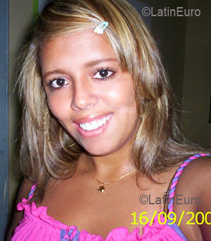 Date this sultry Brazil girl Adryana from RIO DE JANEIRO B2792
