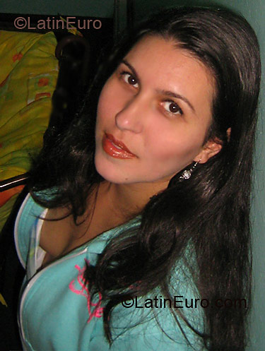 Date this charming Brazil girl Andreia from PORTO ALEGRE B3142