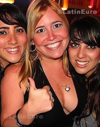 Date this voluptuous Brazil girl Maristela from Vitoria B342