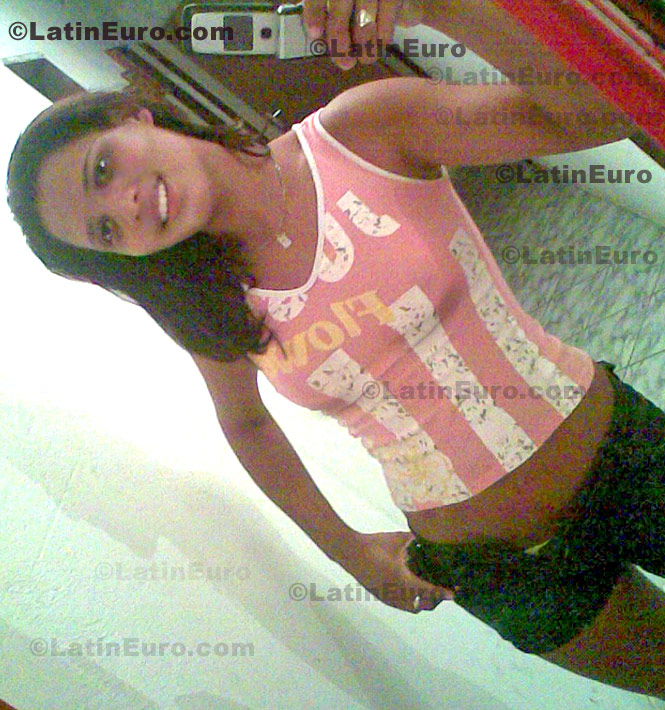 Date this hot Brazil girl Suerli from Serra B416