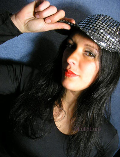 Date this young Brazil girl Luciana from PORTO ALEGRE B4247