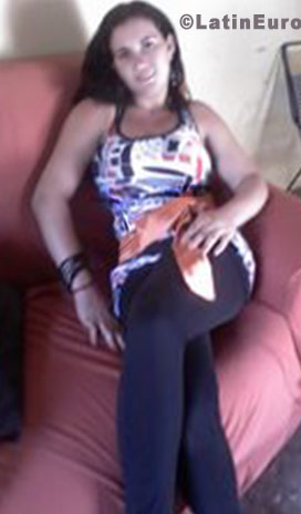 Date this cute Brazil girl Francisca from Campo Largo B440