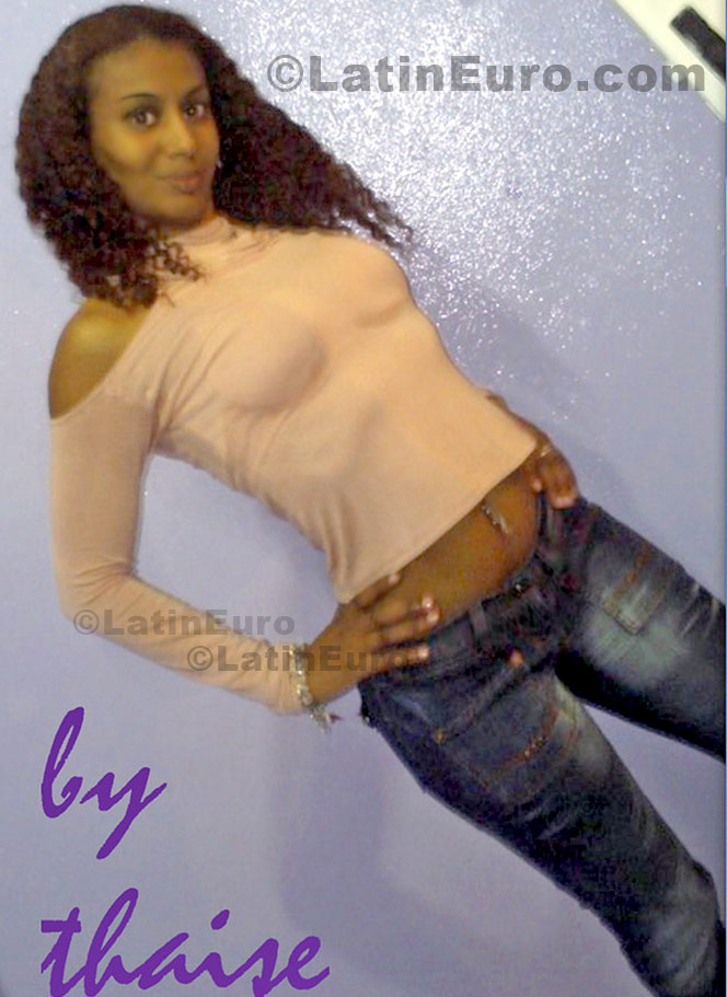 Date this stunning Brazil girl Taise from Porto Alegre B486