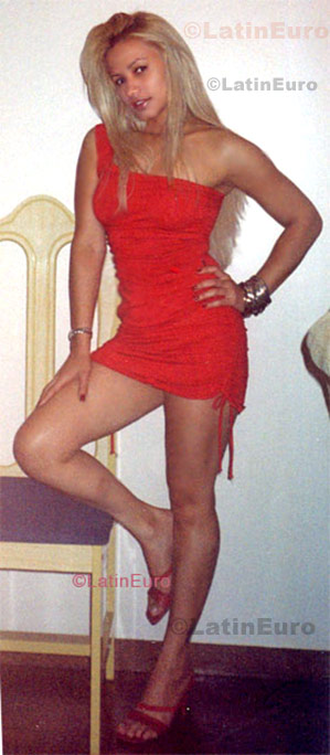 Date this lovely Brazil girl Cynara from Brasilia B623