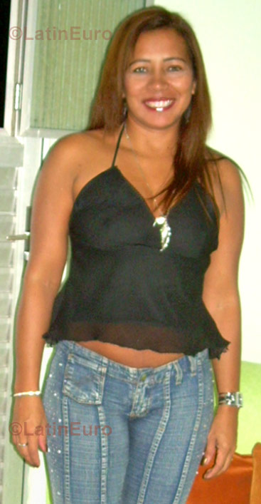 Date this delightful Brazil girl Sheyla from Manaus B773