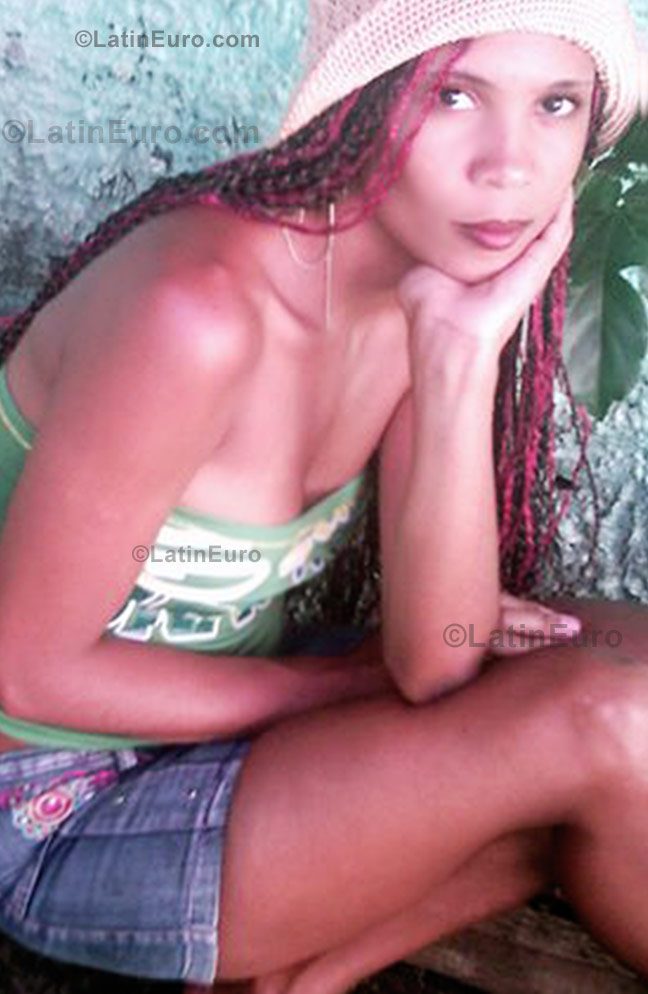 Date this fun Brazil girl Iszailani from Camacari B787