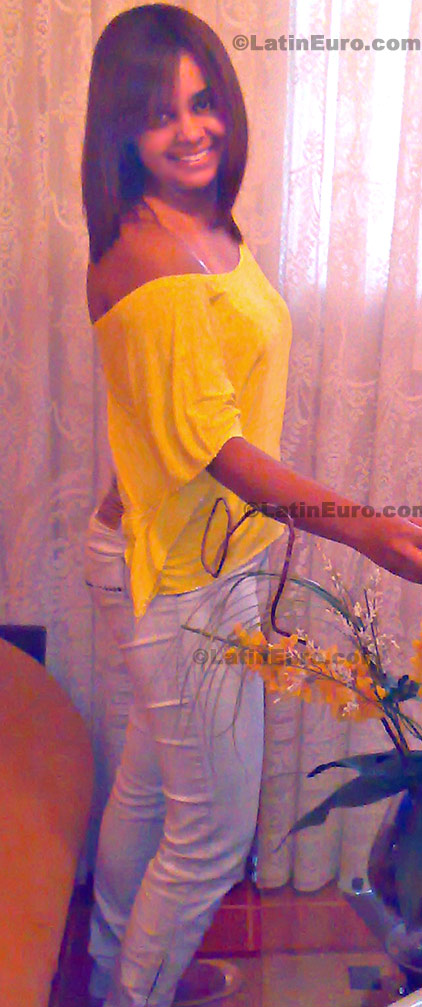 Date this passionate Brazil girl Keny- from  B90