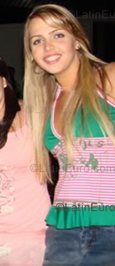 Date this attractive Brazil girl Daiane from Rondonopolis B955