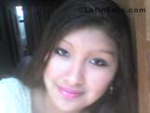 Date this hot Peru girl Janeth from Lima N-1052