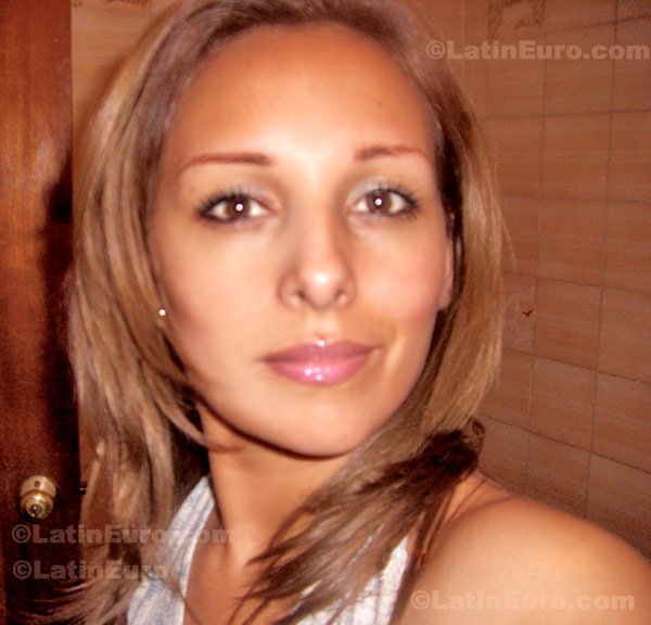 Date this sultry Peru girl Angela from Lima N-1306