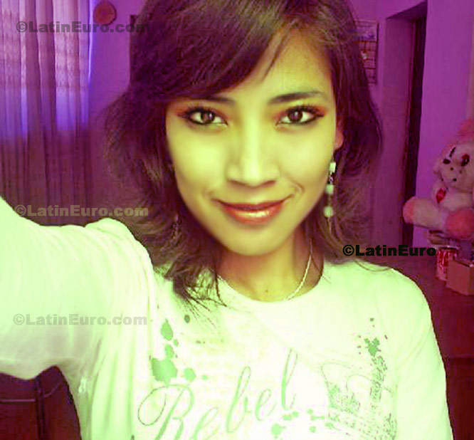 Date this exotic Peru girl Flor- from Arequipa N-1480