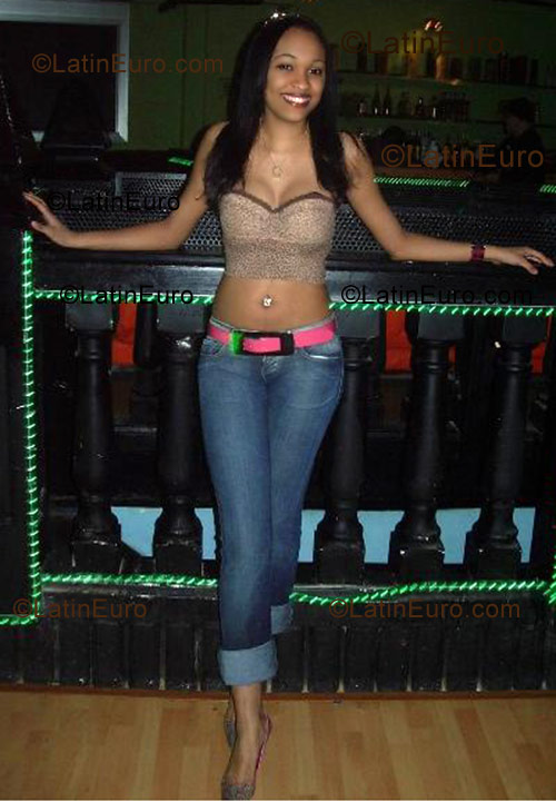 Date this hot Any Country girl Rosa from  N-282