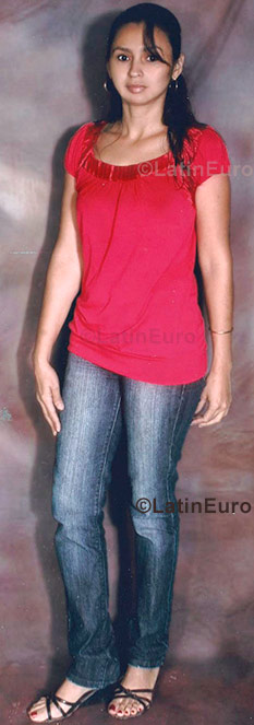 Date this pretty Any Country girl Maria from Lempira N-604