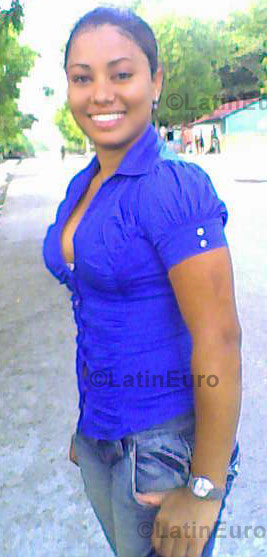 Date this hot Any Country girl Yinet from Santo Domingo N-694