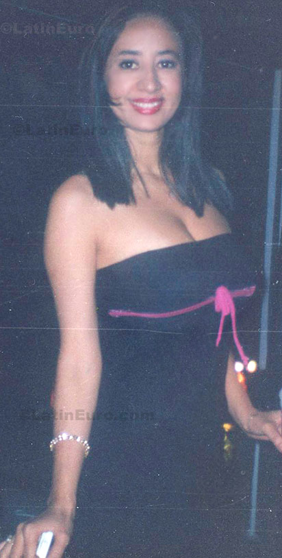 Date this stunning Honduras girl Carmen from Comayaguela N-758