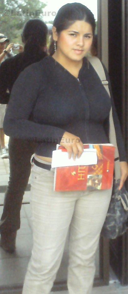 Date this attractive Peru girl Liseth from Chiclayo N-795