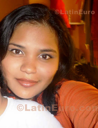 Date this lovely Peru girl Alicia from Piura N-848
