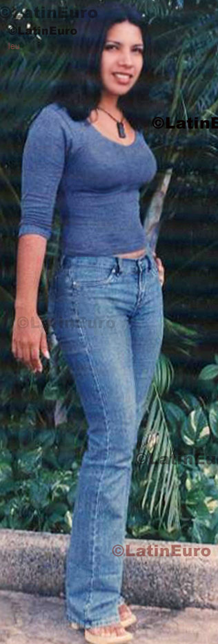 Date this sensual Honduras girl Denise from Comayagua N-875