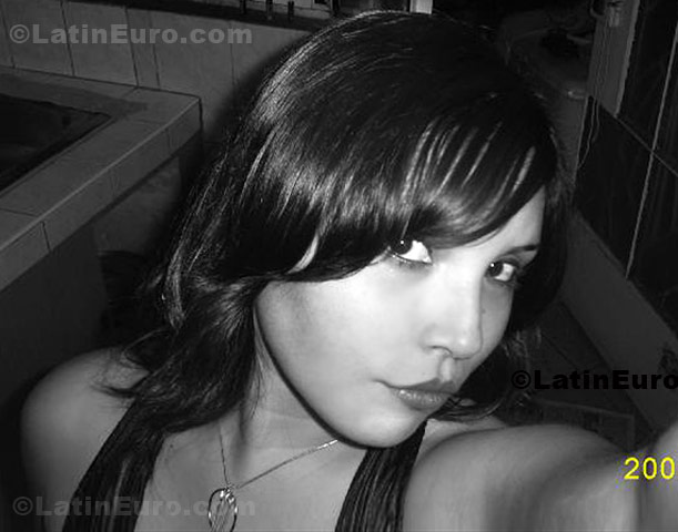 Date this athletic Peru girl Daniela from Lima N-921