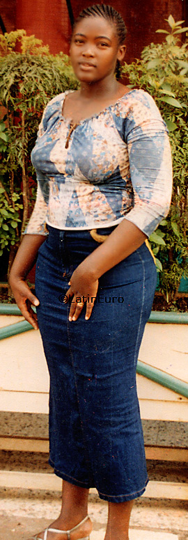 Date this gorgeous France girl Carolle from  N1028