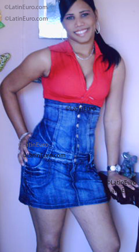 Date this charming Any Country girl Fior from  N190