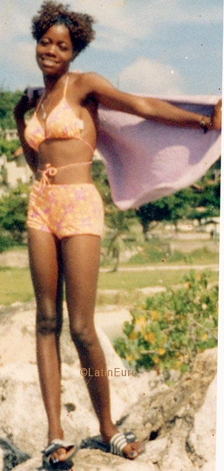 Date this attractive Jamaica girl Setrine from Montego Bay N2075
