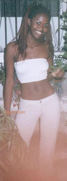 Date this sultry Honduras girl Blanca from Choloma N2393