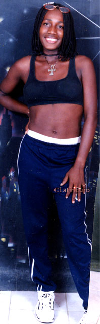 Date this hot Honduras girl Ligia from  N2991