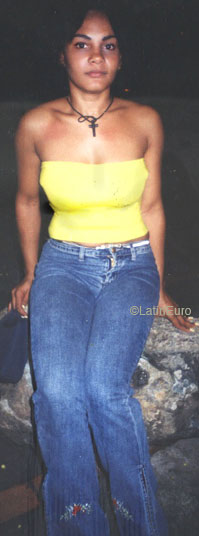 Date this exotic Any Country girl Claritza from  N3097
