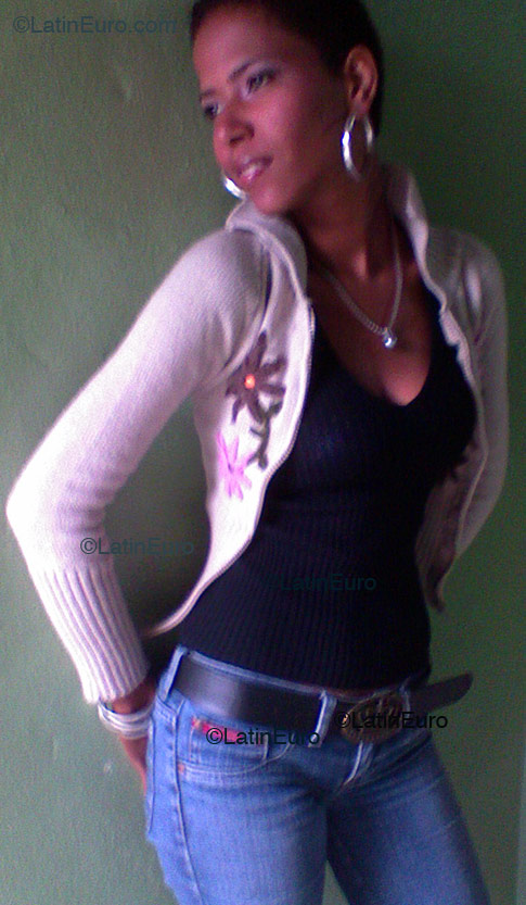 Date this nice looking Any Country girl Wendy- from  N329