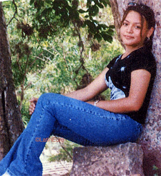 Date this voluptuous Honduras girl Liliana from San Pedro Sula N3393