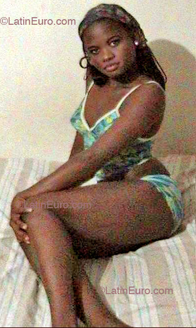 Date this funny Any Country girl Reina from  N405
