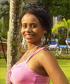 Date this happy Any Country girl Yajaira- from  N809
