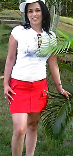 Date this attractive Any Country girl Katia from  N980