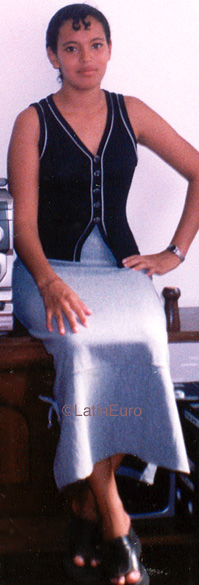 Date this pretty Honduras girl Iris from Choloma N3803
