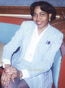 Date this attractive Panama girl Adjna from  N3622