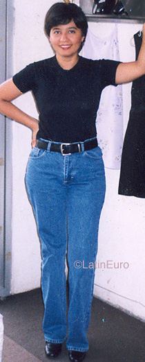 Date this delightful Honduras girl Claudia from San Pedro Sula N3932