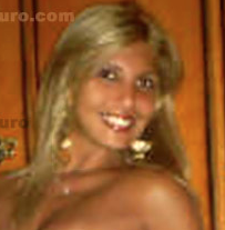 Date this tall Brazil girl Cintia from Niteroi B120