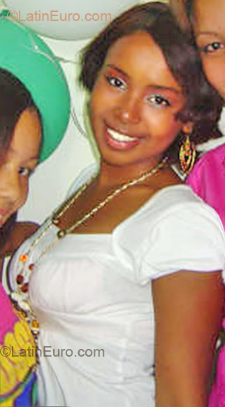 Date this hot Dominican Republic girl Vanessa from Barahona DO37