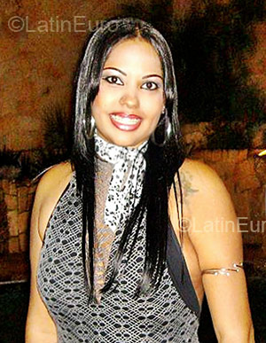 Date this charming Brazil girl Jaqueline from Goiania BR78