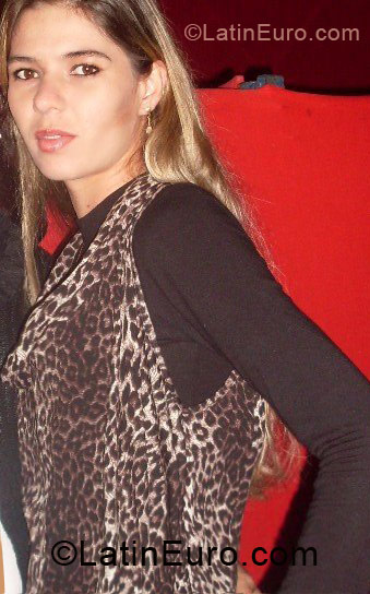 Date this delightful Brazil girl Rode Cristina from Rio Das Pedras BR264