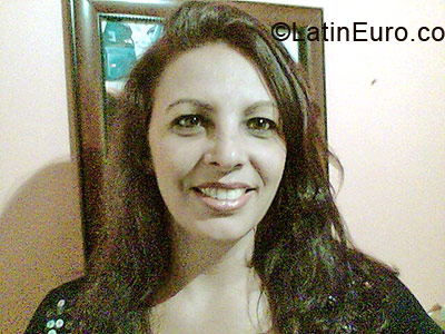 Date this attractive Brazil girl Joseane from Curitiba BR293