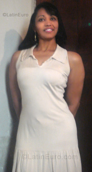 Date this cute Brazil girl Andrea from Belo Horizonte BR561