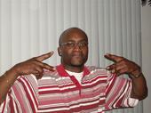 Date this fun United States man Dkelz from Anderson US1230