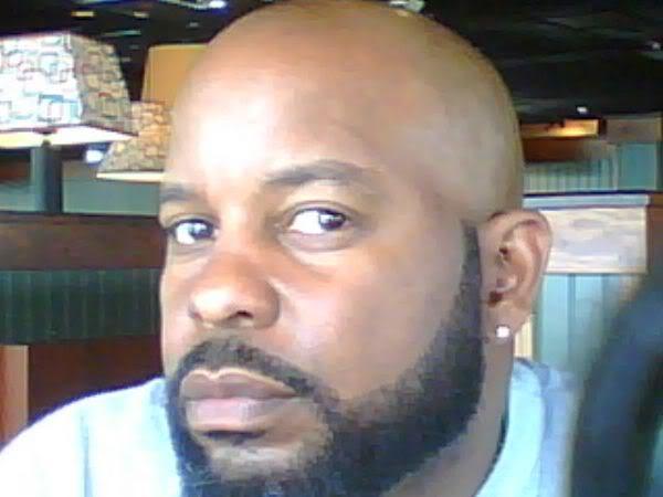 Date this sultry United States man Murph from Baltimore DO473