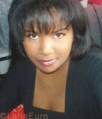 Date this voluptuous Brazil girl Edna from Sao Paulo BR672