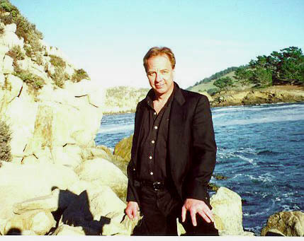Date this charming United States man Christopher from Santa Barbara US1727