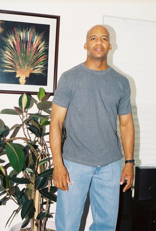 Date this happy United States man Kelvin from Hampton US1819