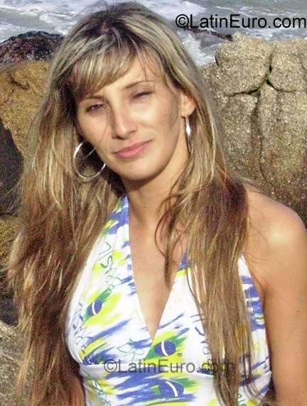 Date this hot Brazil girl Luciana from Porto Alegre BR869