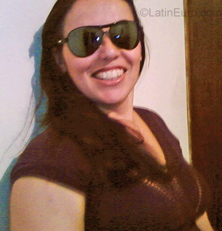 Date this funny Brazil girl Bianca from Cacapava BR887